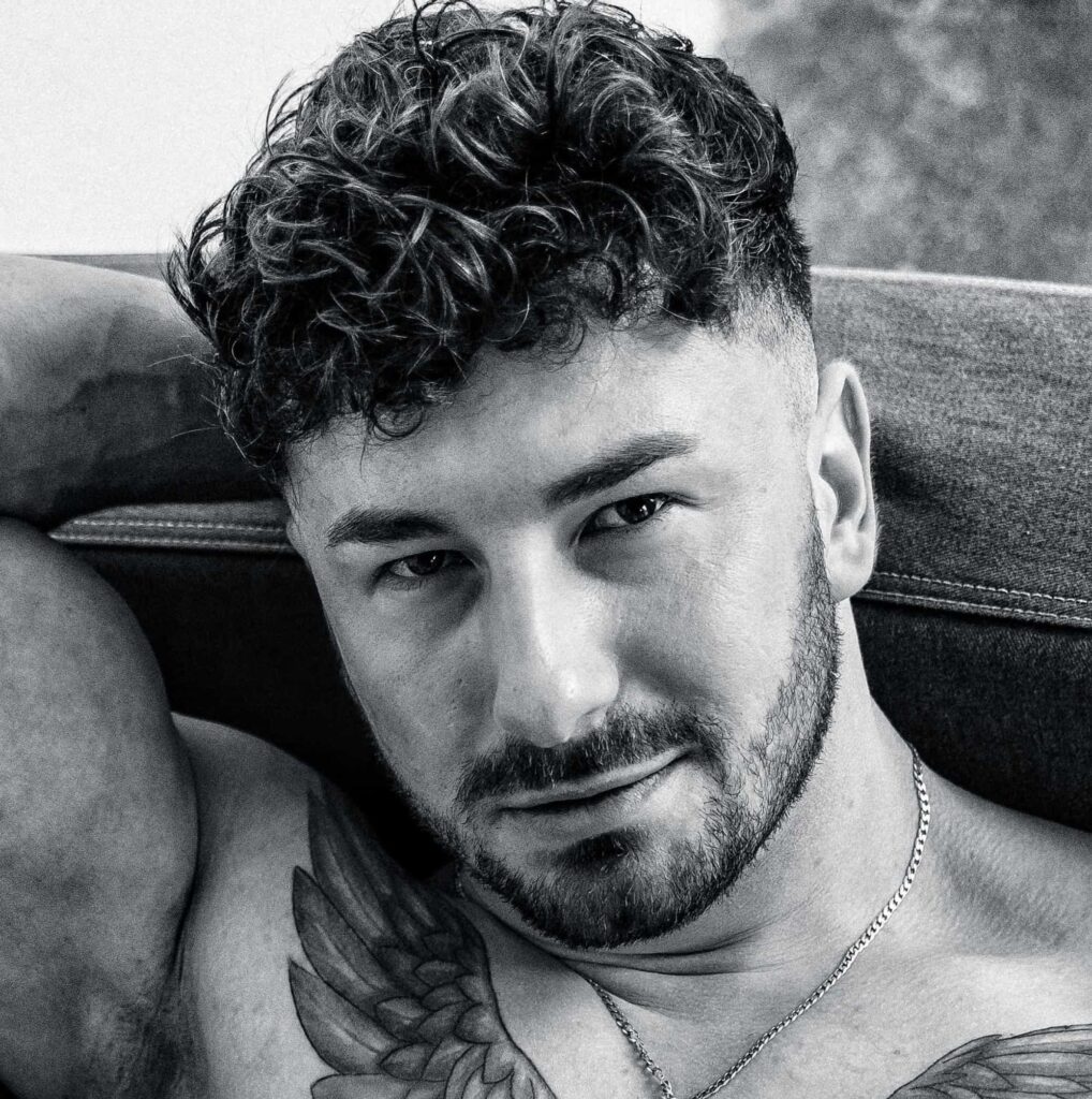 Logan striptizer warszawa 